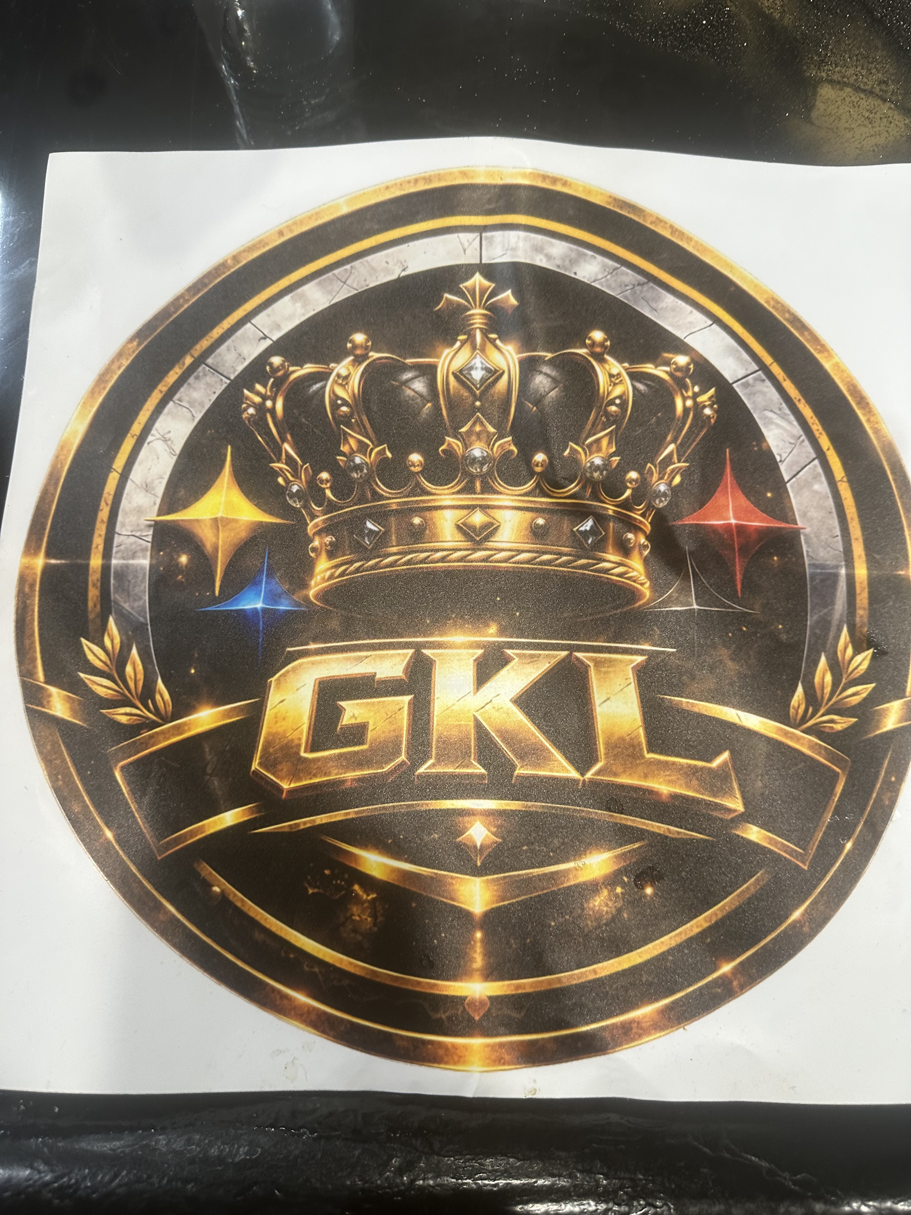 GKL gold crown crest